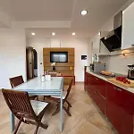 Casa Aurora Sul Mare * Villaggio San Leonardo